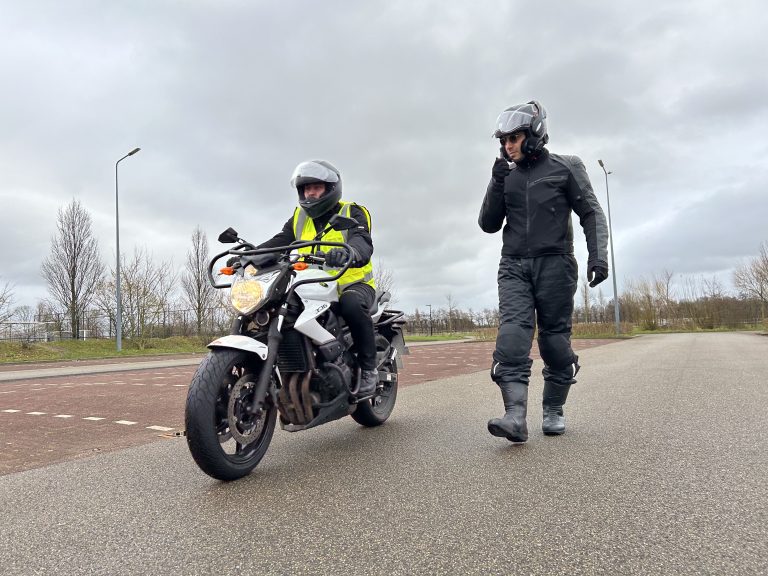 Rijschool Koers motor rijles